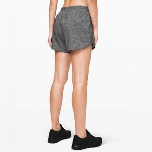 BNWOT Lululemon Track That Short *5" size 8